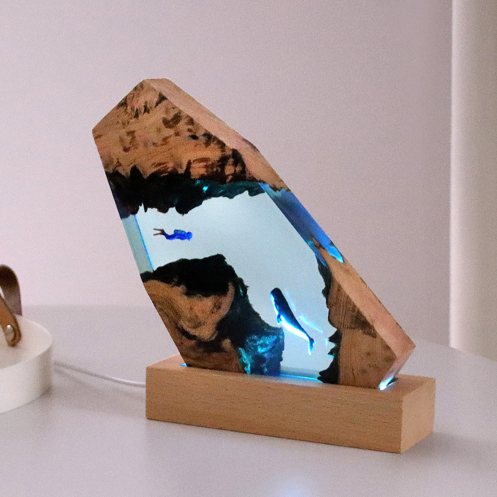 새로운 수중 동굴 고래 다이버 홈 데스크 장식품 원목  - Resin Art Underwater 리뷰 및 가격